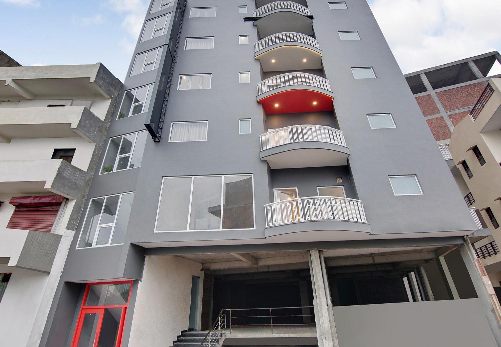 Townhouse Sector 49 Near Logix City Centre Noida Exterior foto
